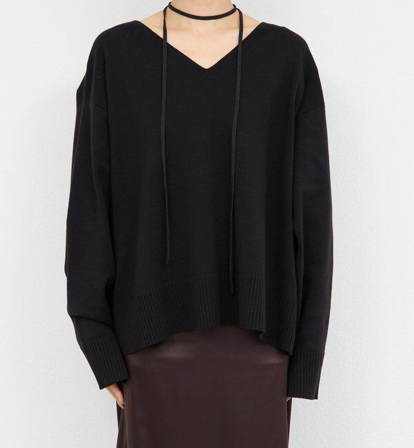  「【CHIKAコラボ】【着やせ&times;時短おしゃれ】タイ付き総針Vネックニット」|ニット・セーター|