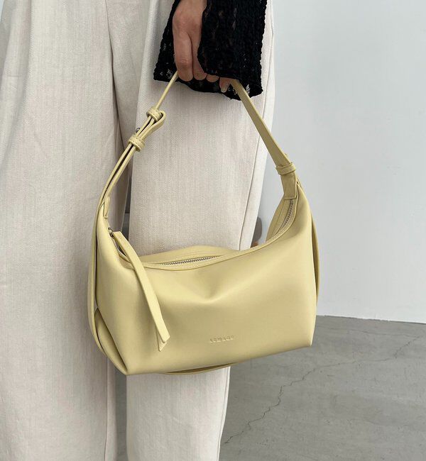  「【新色キャメル/人気のため再入荷/軽量/大容量】ロールハンドルバッグ」|トートバッグ|