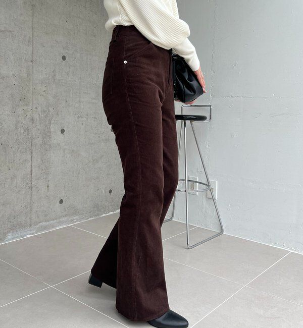  「【新色/レイヤード対応】コーデュロイフレアパンツ」|チノ|