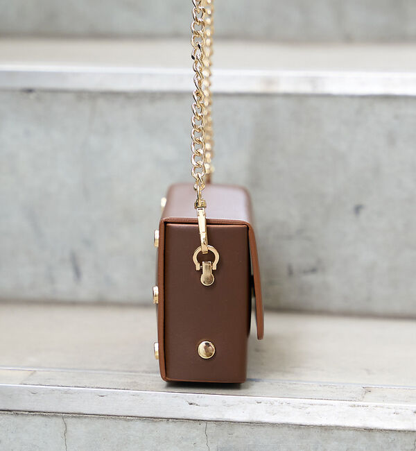 Rouge vif「【AULENTTI/オウレンティ】スクエアチェーンポシェット」|ショルダー・メッセンジャー|