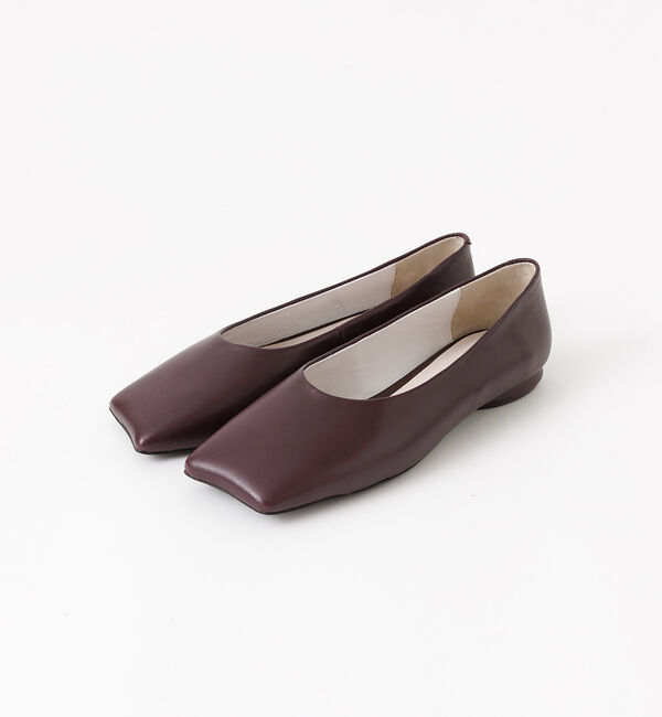 AU BANNISTER「【LAROUTE】オブリークトゥフラットパンプス」|パンプス|ボルドー