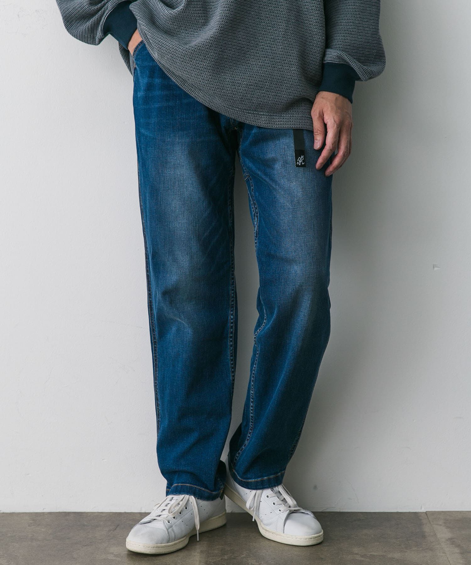 URBAN RESEARCH DOORS「『別注』Gramicci　Mountain Tuck Pants」|デニム|