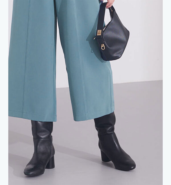 ur's「センターピンタッククロップドワイドパンツ」|スラックス|