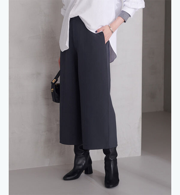 ur's「センターピンタッククロップドワイドパンツ」|スラックス|ダークネイビー