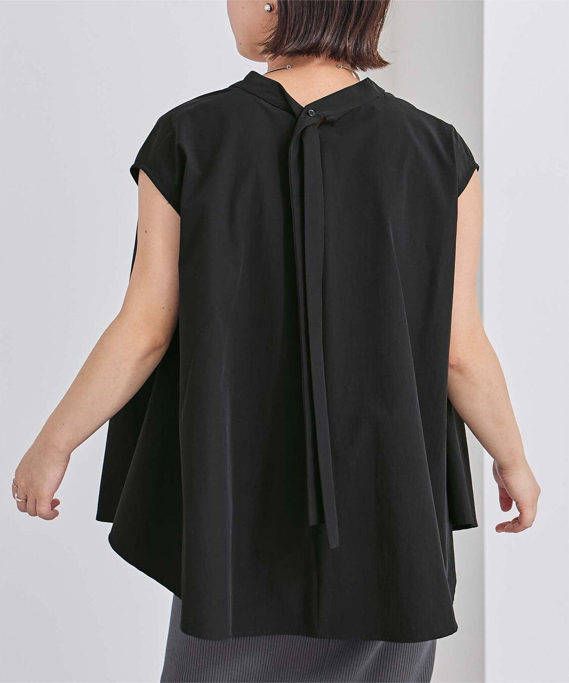 ur's「【星玲奈さんコラボアイテム】ディープVネックボウタイブラウス」|シャツ・ブラウス|