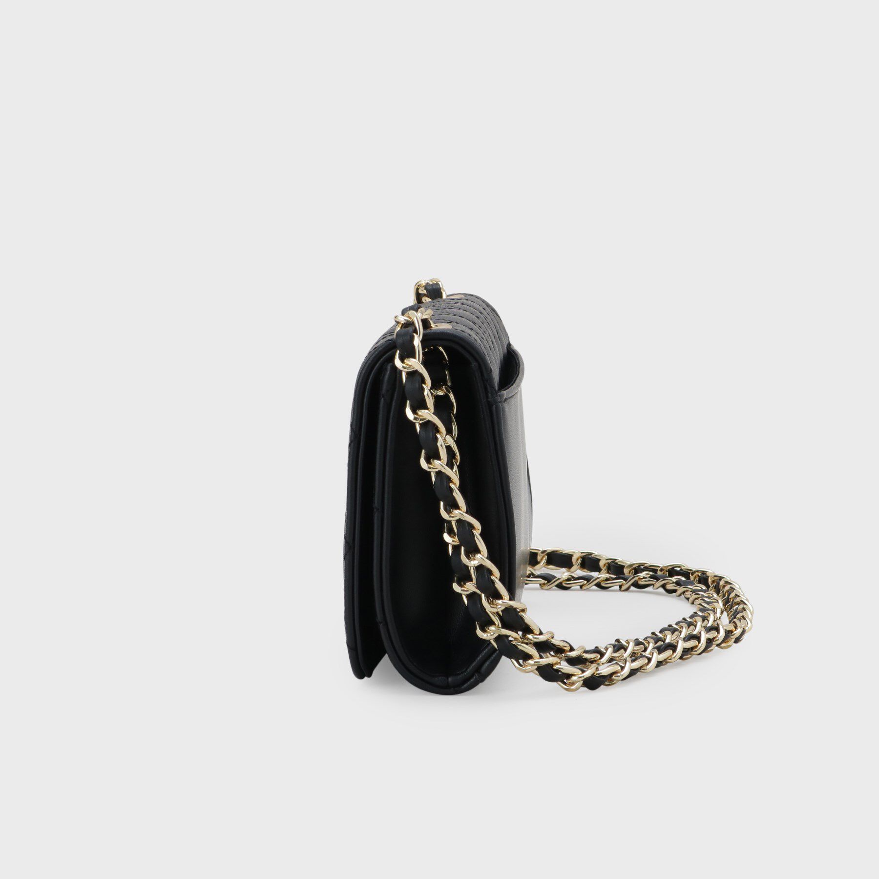 UNTITLED「キルティングチェーンショルダー」|ショルダー・メッセンジャー|