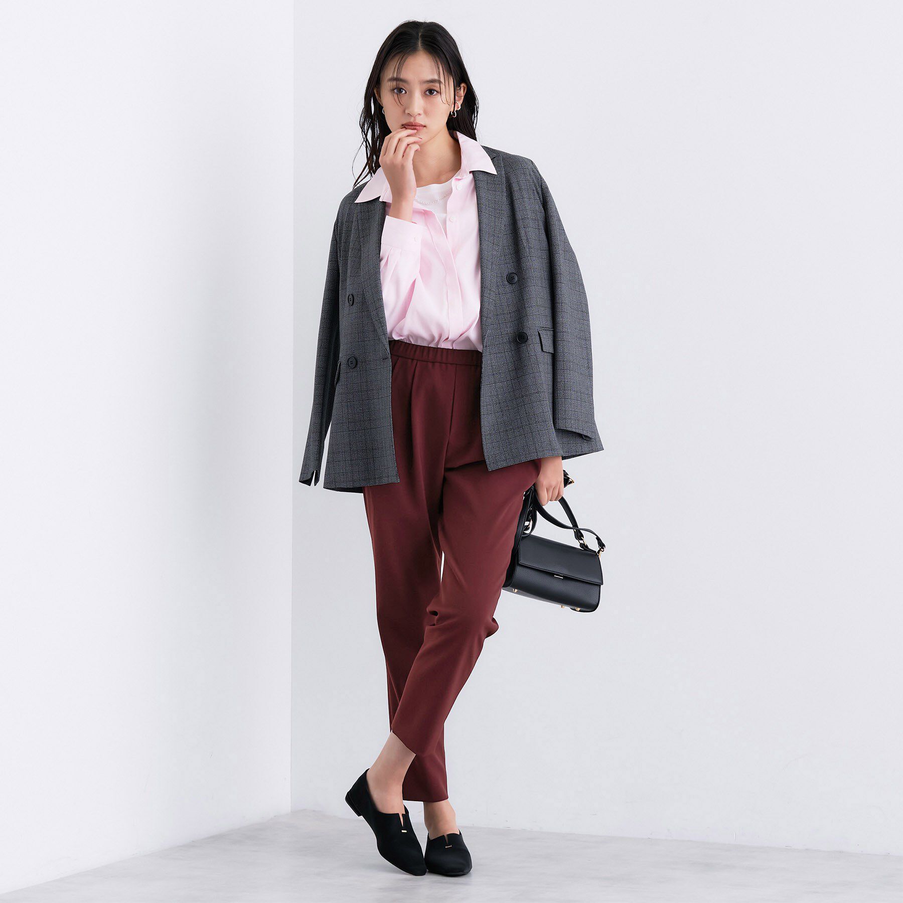 INDIVI「人気NO.1【褒められパンツ／高ストレッチ／ウエストゴム】タックテーパードパンツ」|その他|