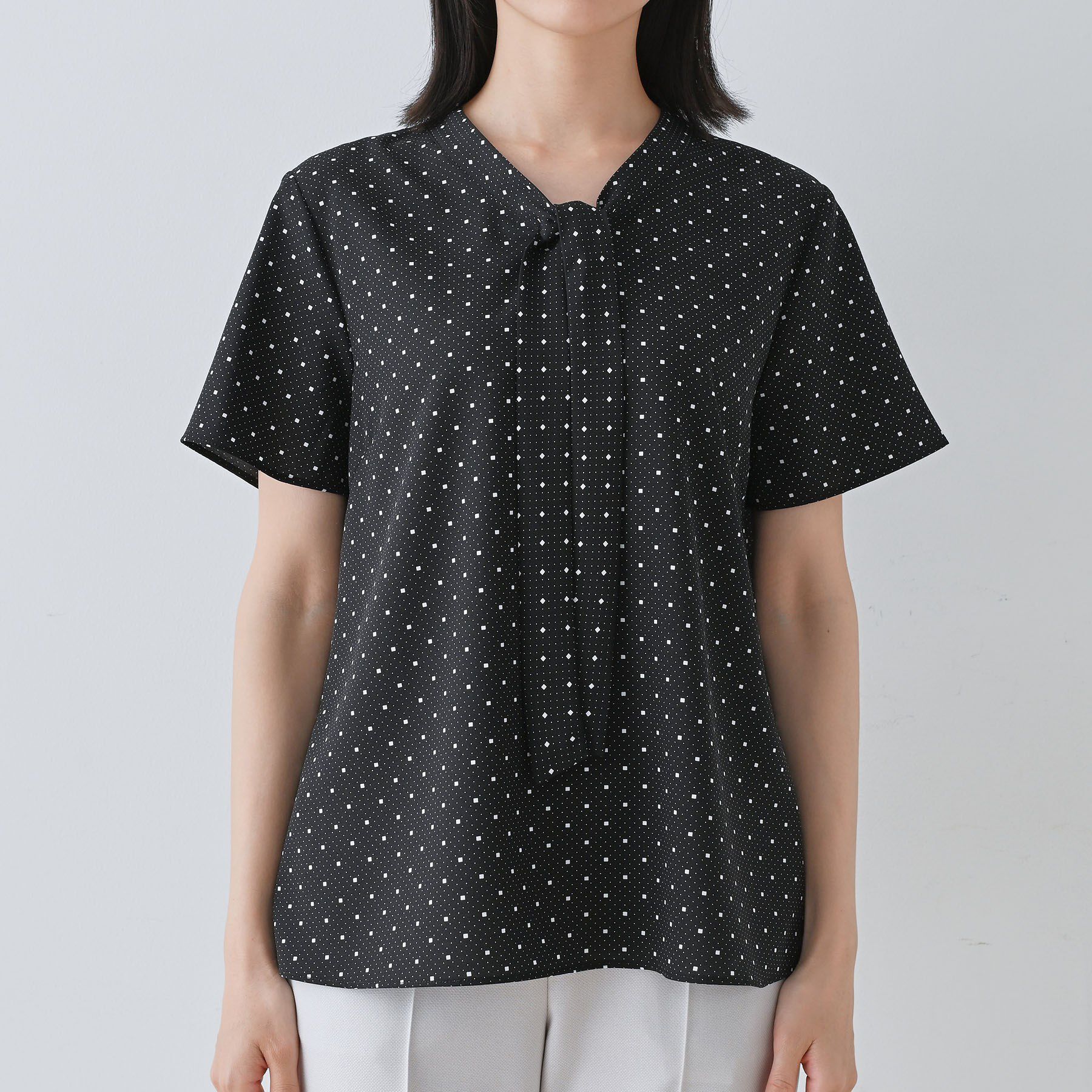 INDIVI「【通勤／きれいめ】柄ボウタイブラウス」|シャツ・ブラウス|