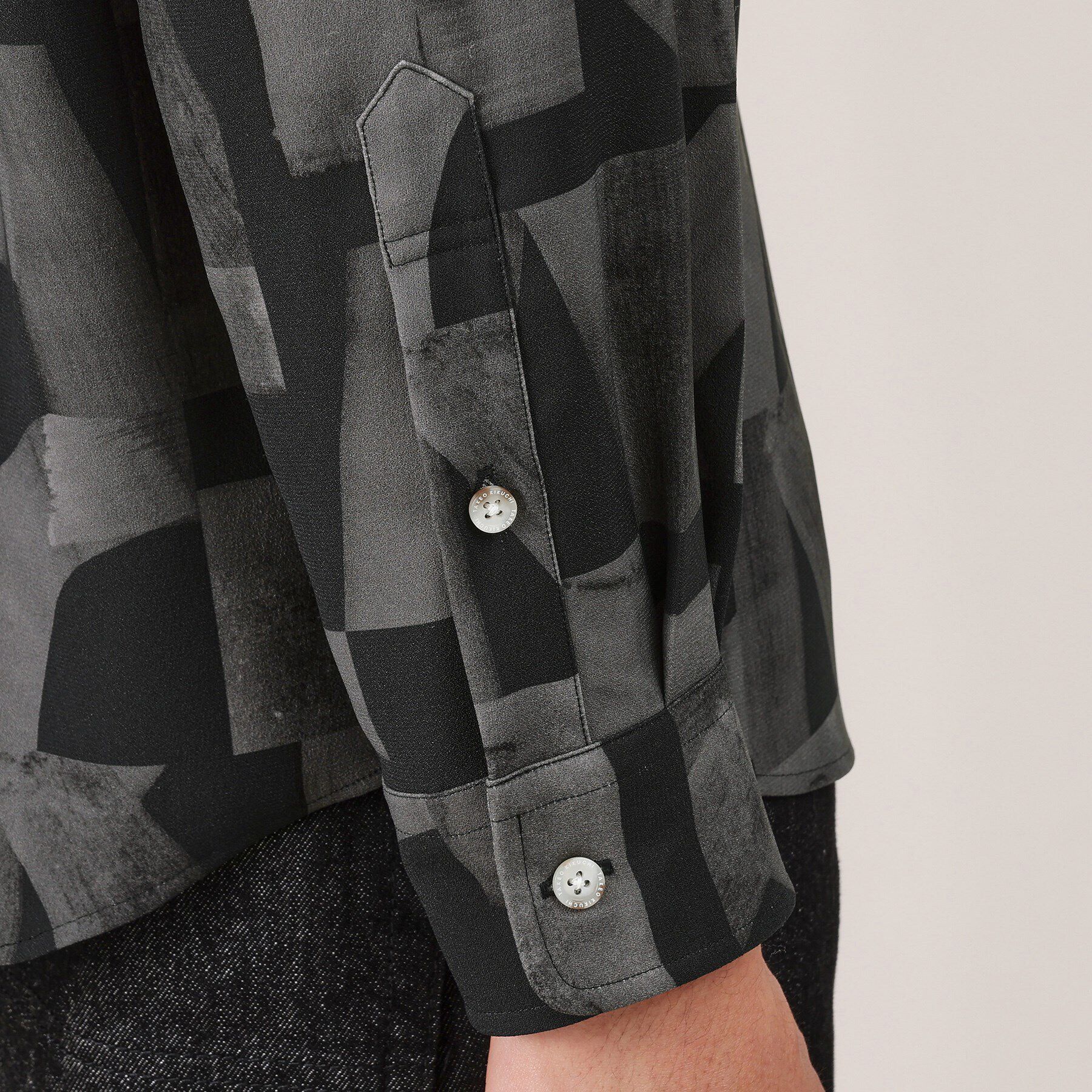 TAKEO KIKUCHI「【Made in JAPAN】スライドパズル柄 シャツ」|シャツ・ブラウス|