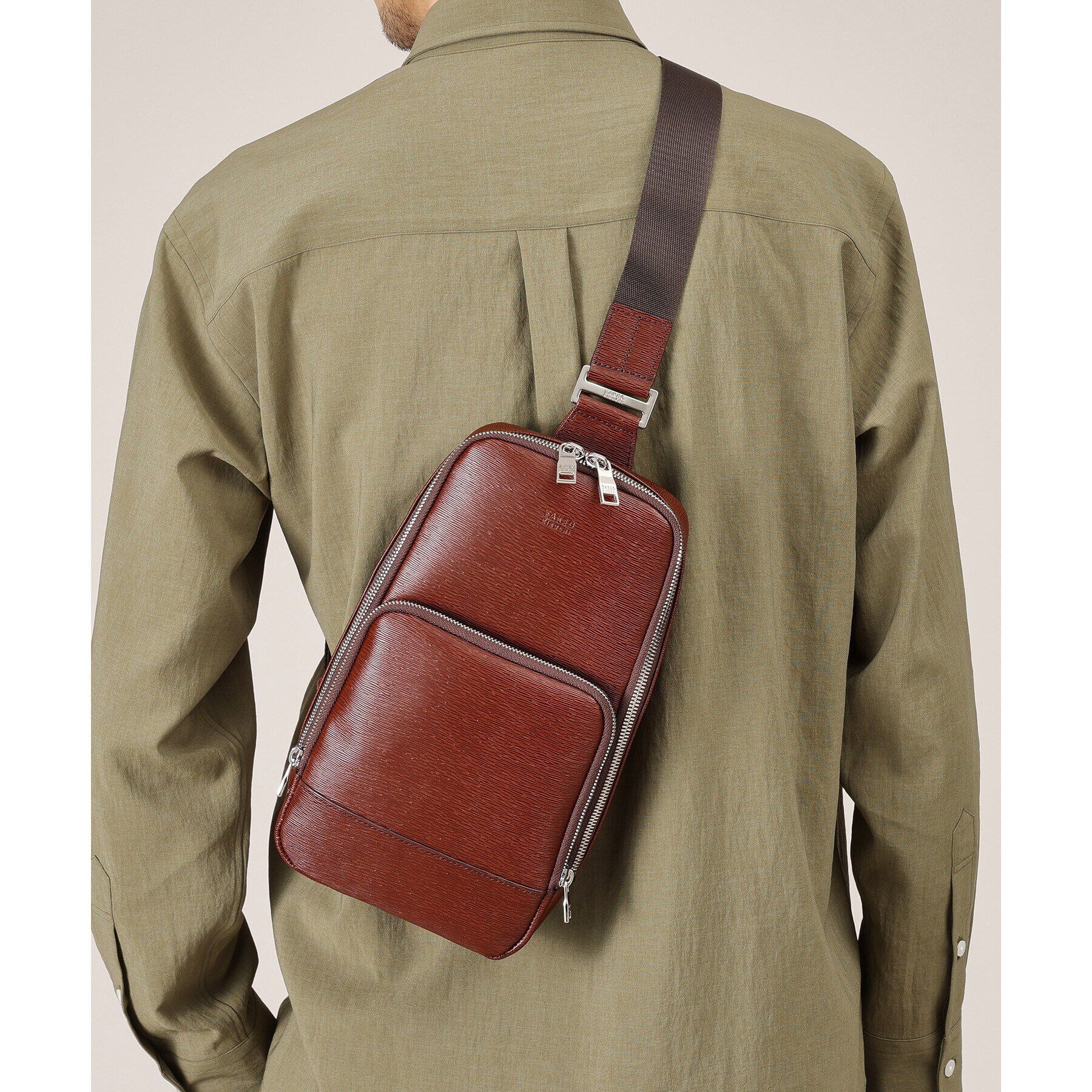 TAKEO KIKUCHI「水シボレザーワンショルダーバッグ」|ショルダー・メッセンジャー|