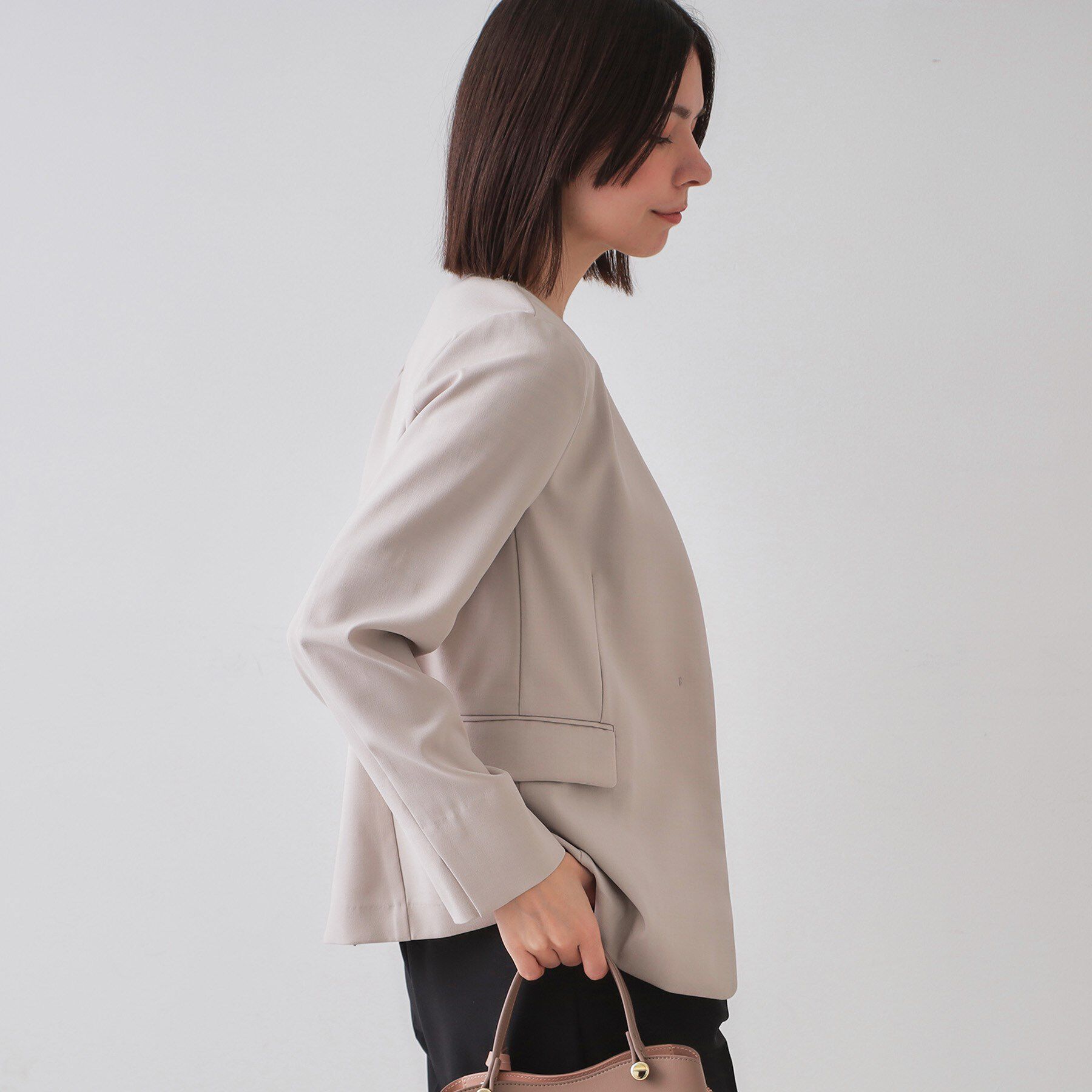 OPAQUE.CLIP「ストレッチリネンライクVネックジャケット/セットアップ対応【洗濯機洗い可/防シワ】」|ノーカラージャケット|