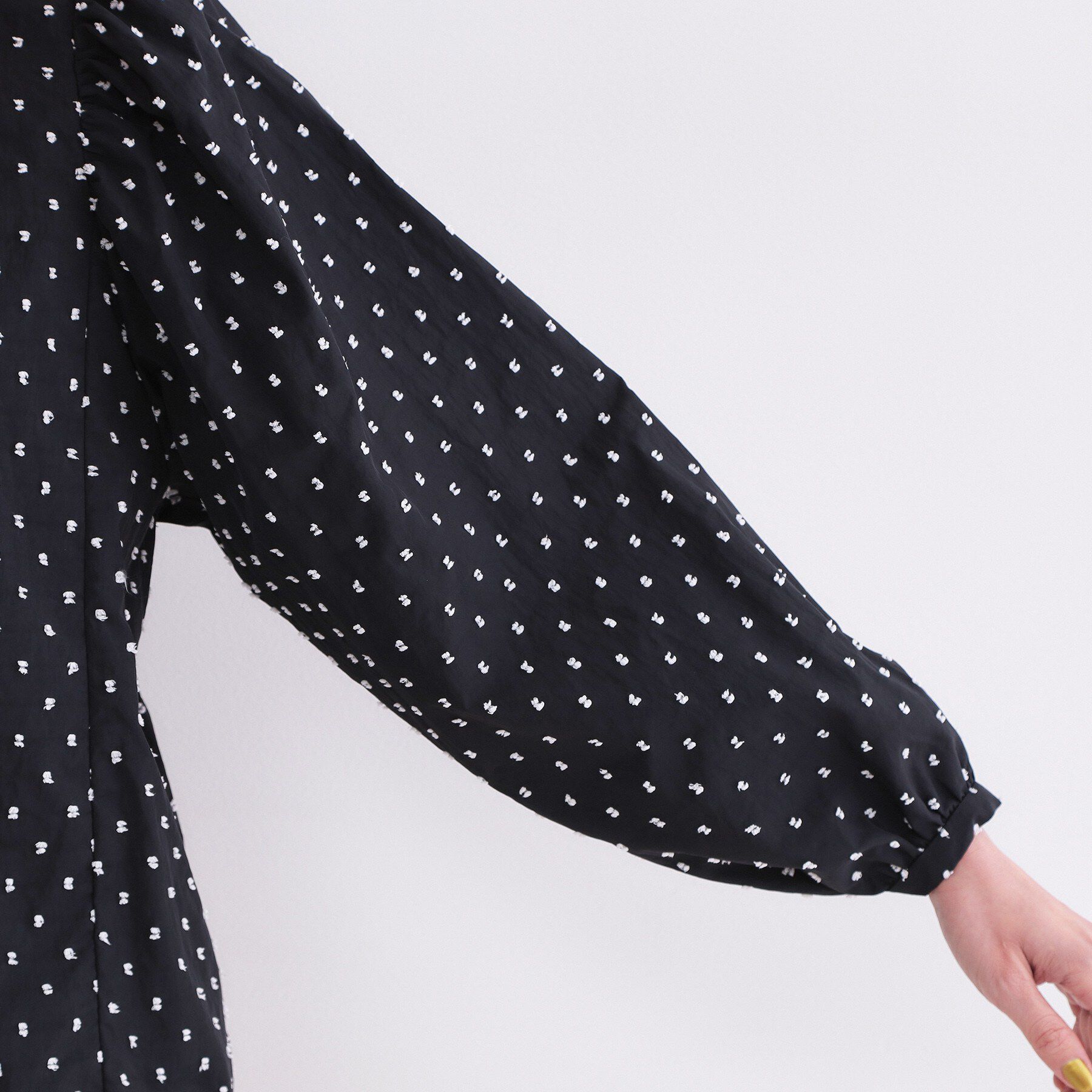 OPAQUE.CLIP「ドビードットパフスリーブブラウス【洗濯機OK】」|シャツ・ブラウス|