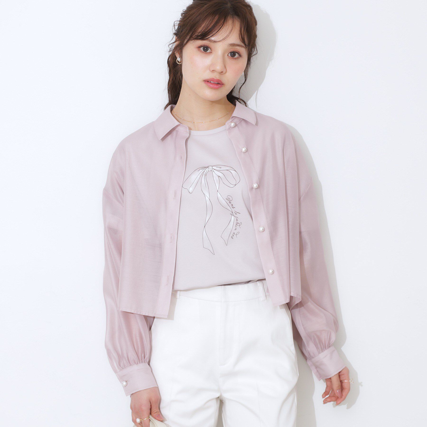 Couture broach「【洗える・オシャレな透け感】パール調ボタンシアーシャツ」|シャツ・ブラウス|