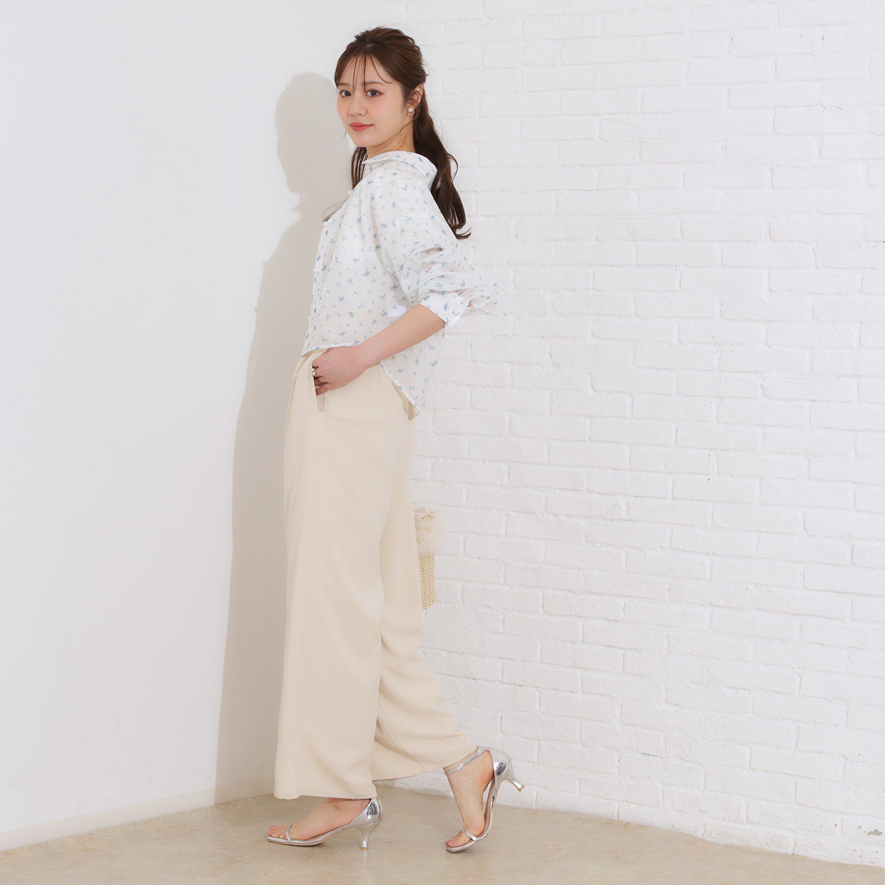 Couture broach「【洗える・オシャレな透け感】パール調ボタンシアーシャツ」|シャツ・ブラウス|