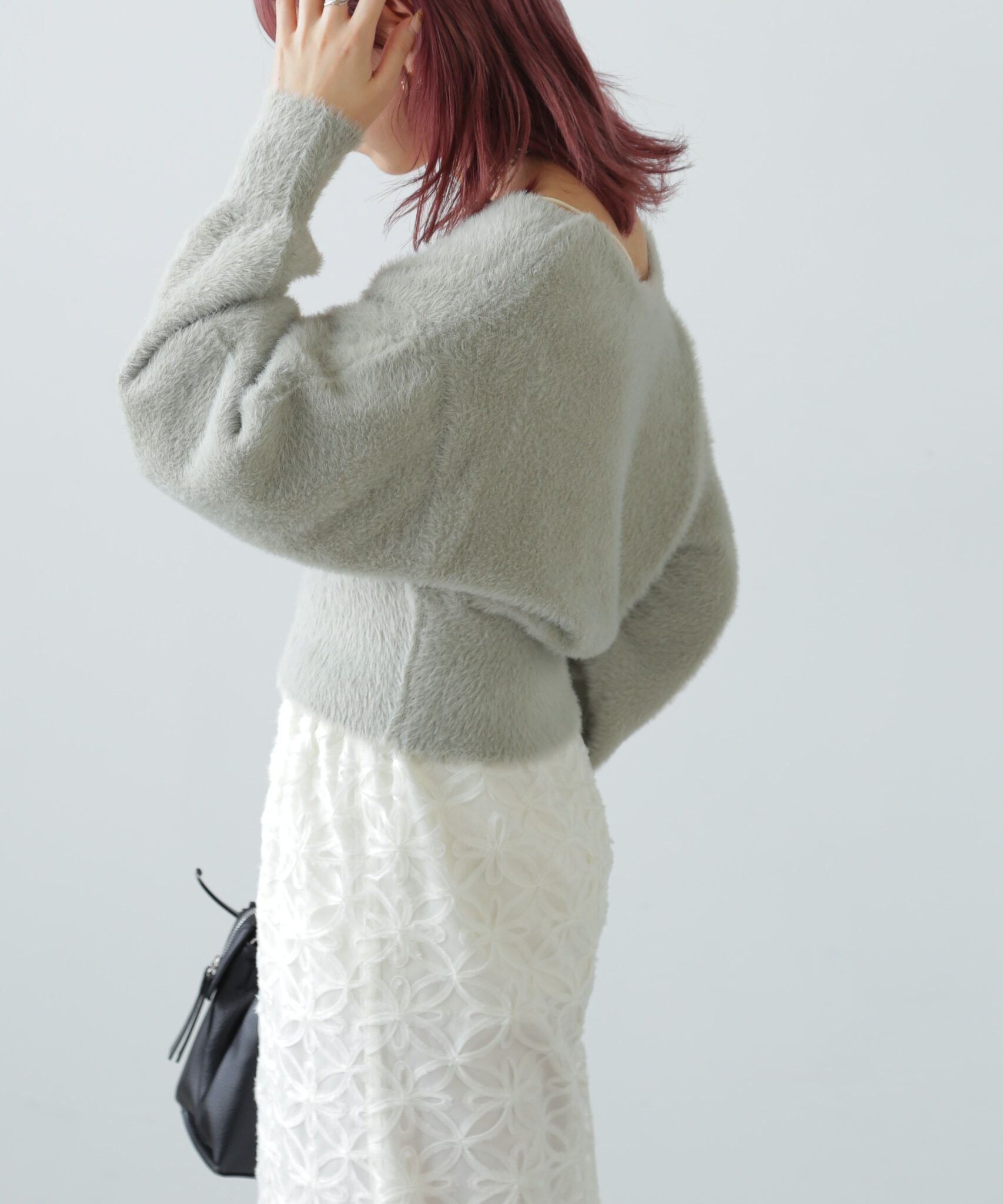  「フェザーVネックニット」|ニット・セーター|