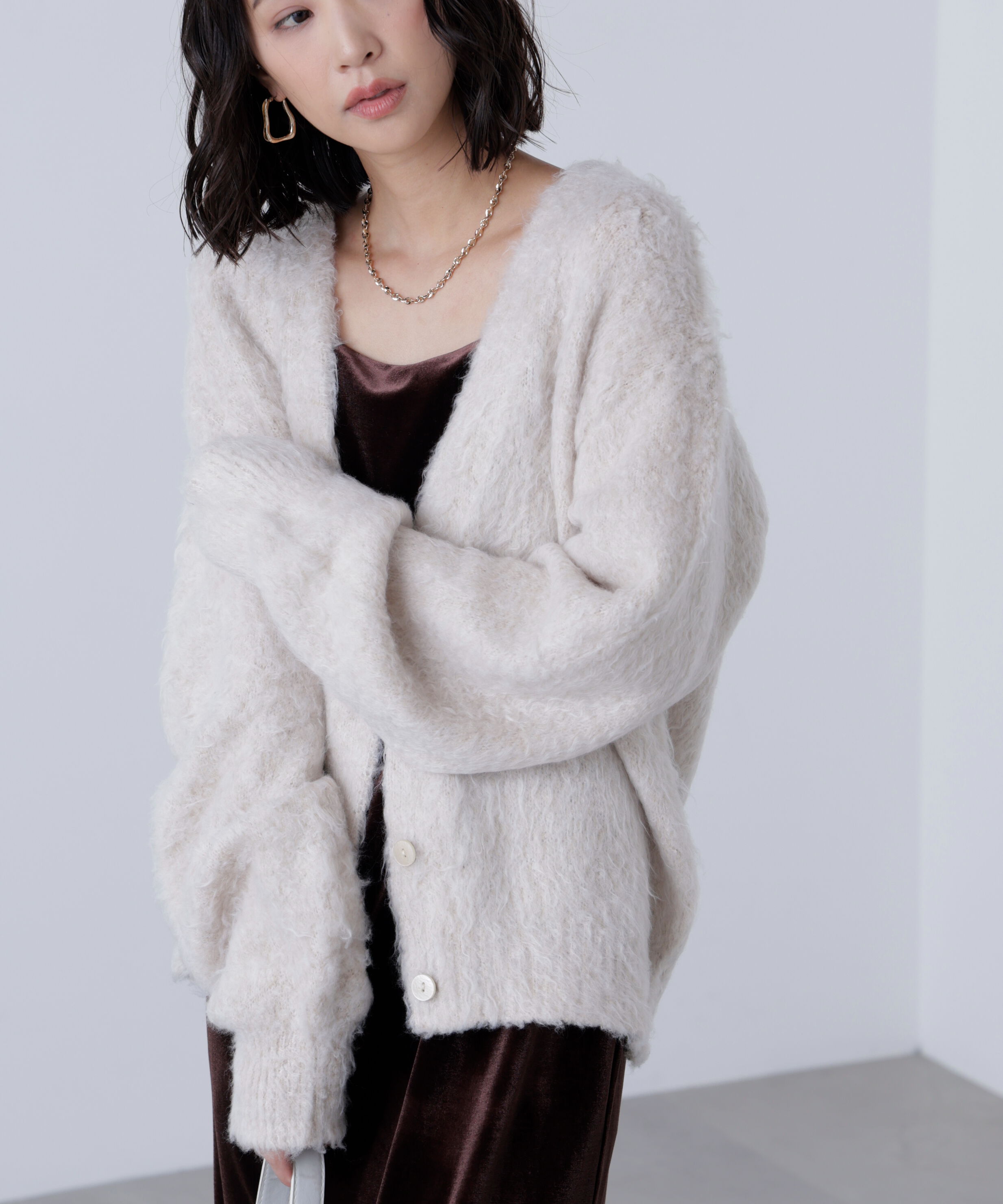  「ウェーブ起毛Vネックカーディガン」|ニット・セーター|