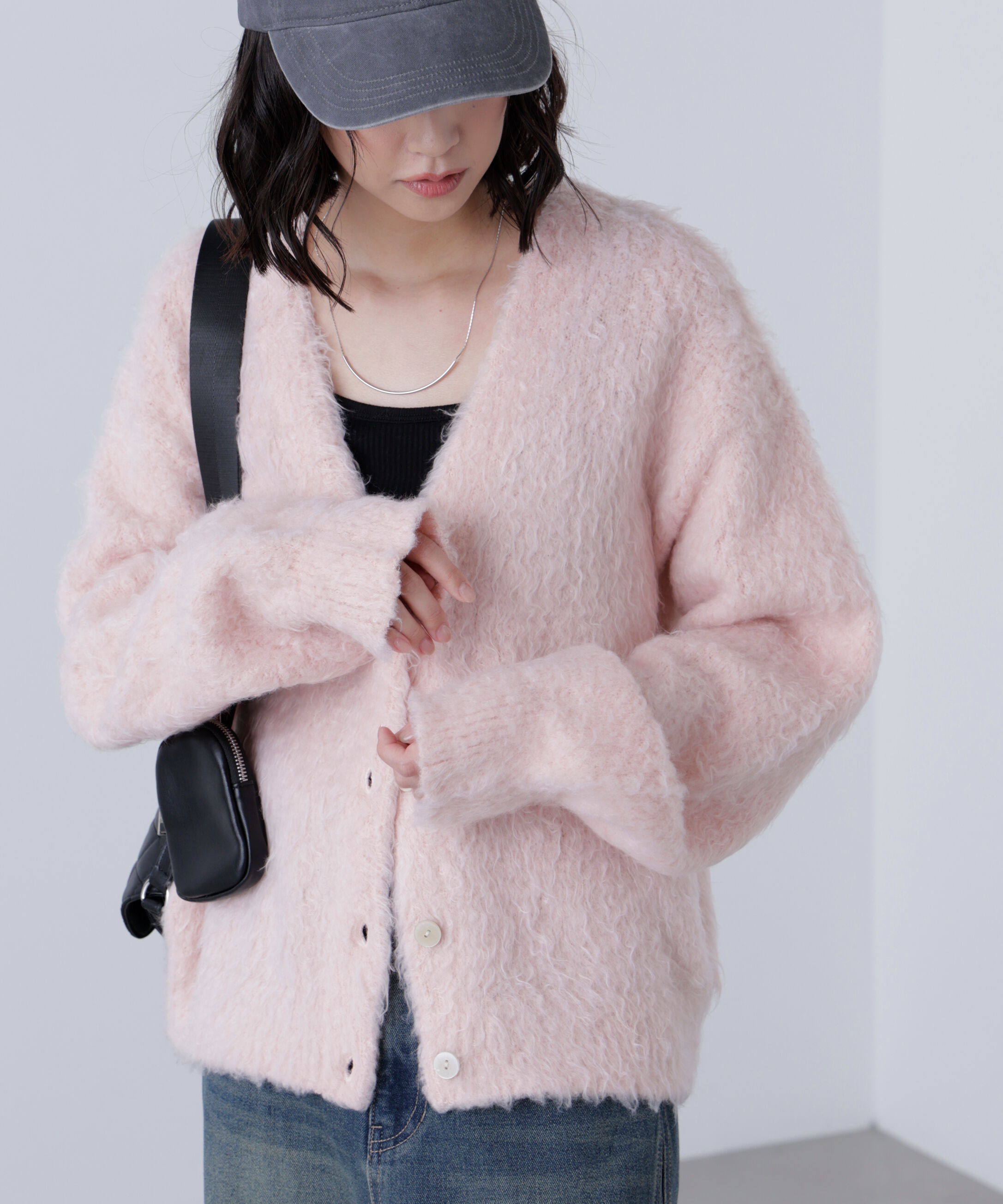  「ウェーブ起毛Vネックカーディガン」|ニット・セーター|