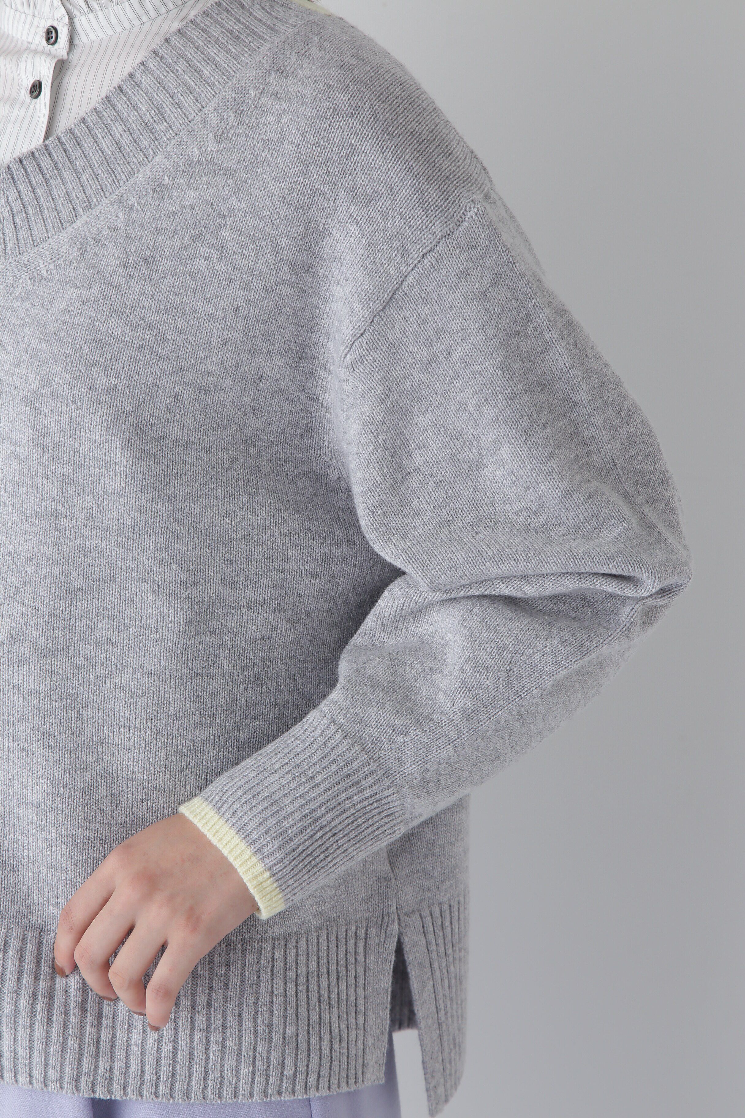  「◆ウールカシミヤＶネックニットプルオーバー」|ニット・セーター|