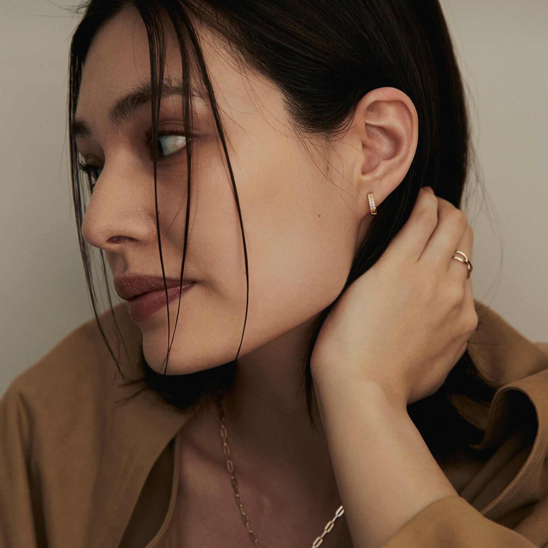 COCOSHNIK「K10ダイヤモンド シートパヴェ 中折れピアス」|ピアス|