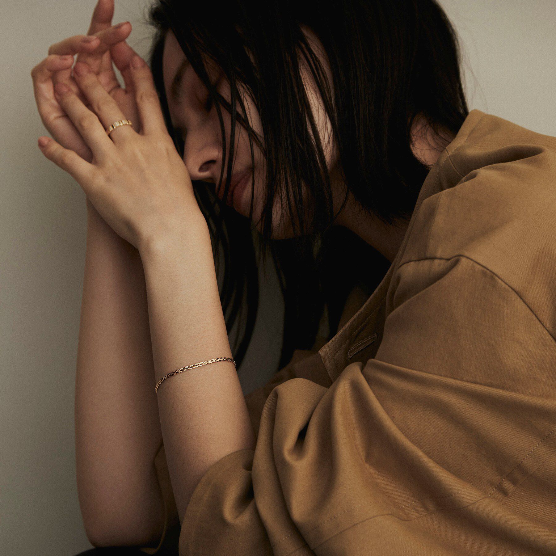 COCOSHNIK「K18ベネフラット三つ編み ブレスレット」|ブレスレット・バングル|