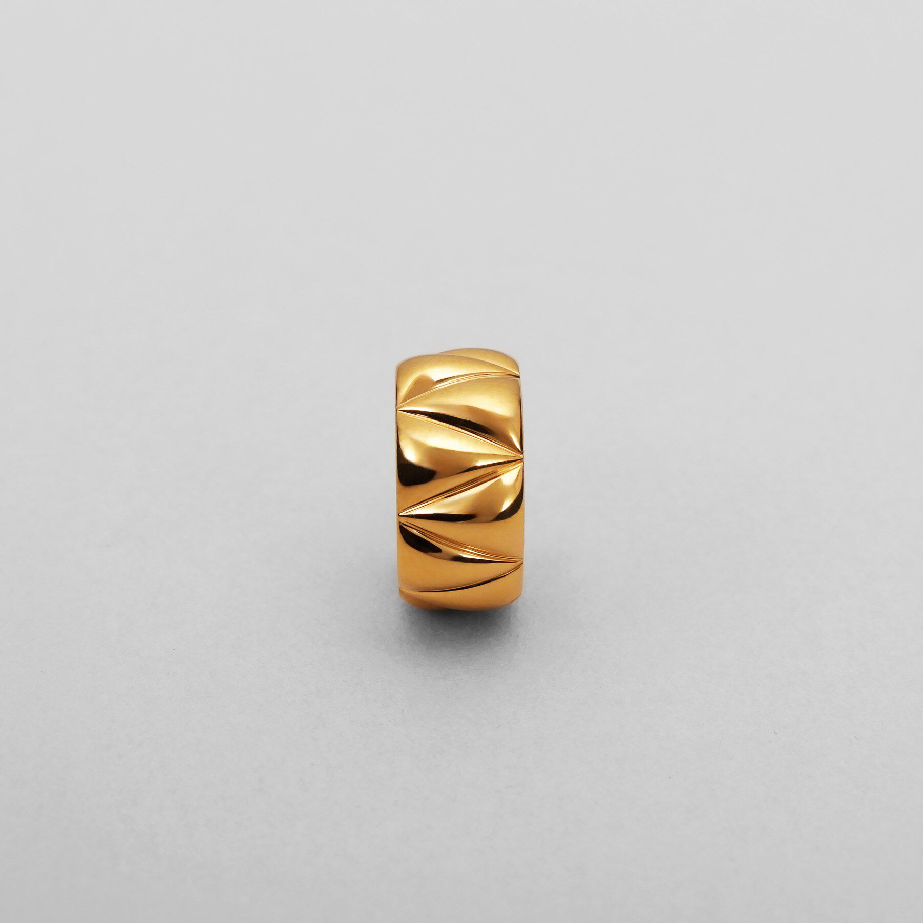 COCOSHNIK ONKITSCH「シルバー キルトフープピアス GP」|ピアス|