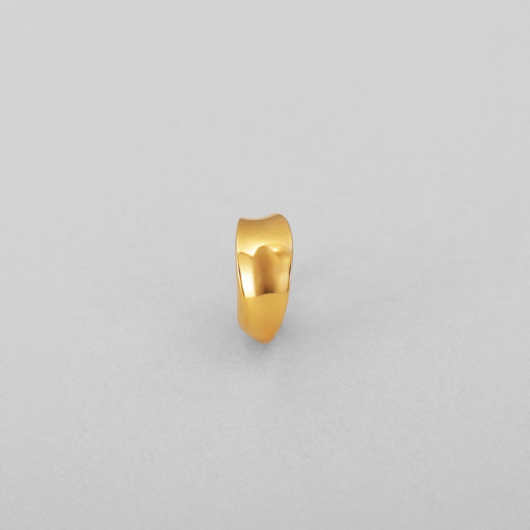 COCOSHNIK ONKITSCH「シルバー フローツイストピアス GP」|ピアス|