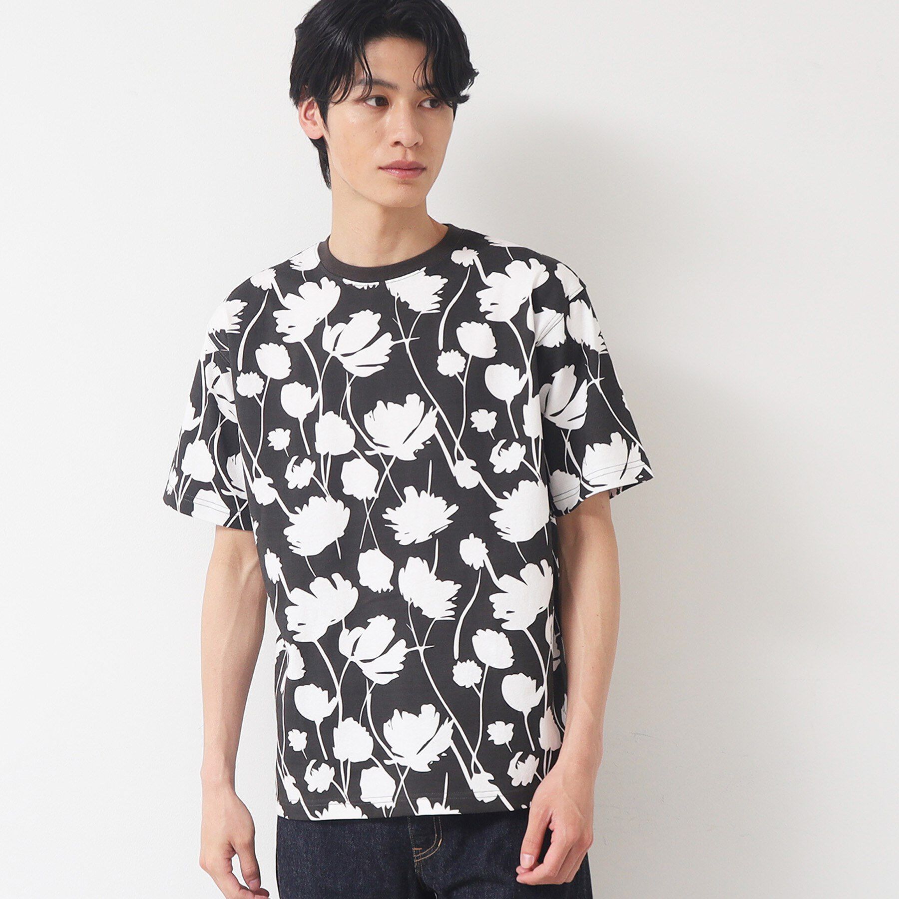 Dessin「【リンクコーデ・洗える】フラワープリントTシャツ」|Tシャツ・カットソー|