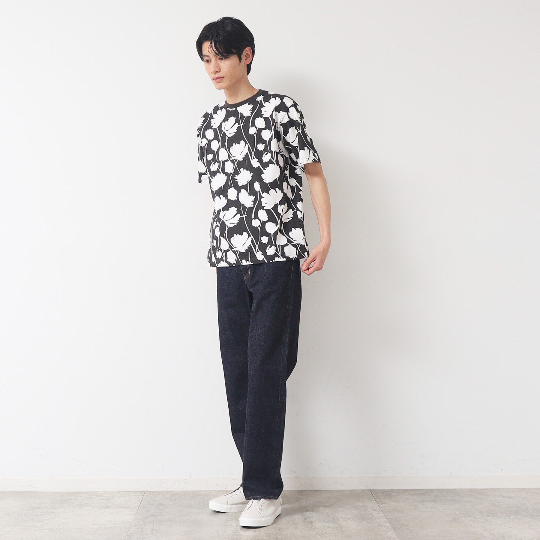 Dessin「【リンクコーデ・洗える】フラワープリントTシャツ」|Tシャツ・カットソー|