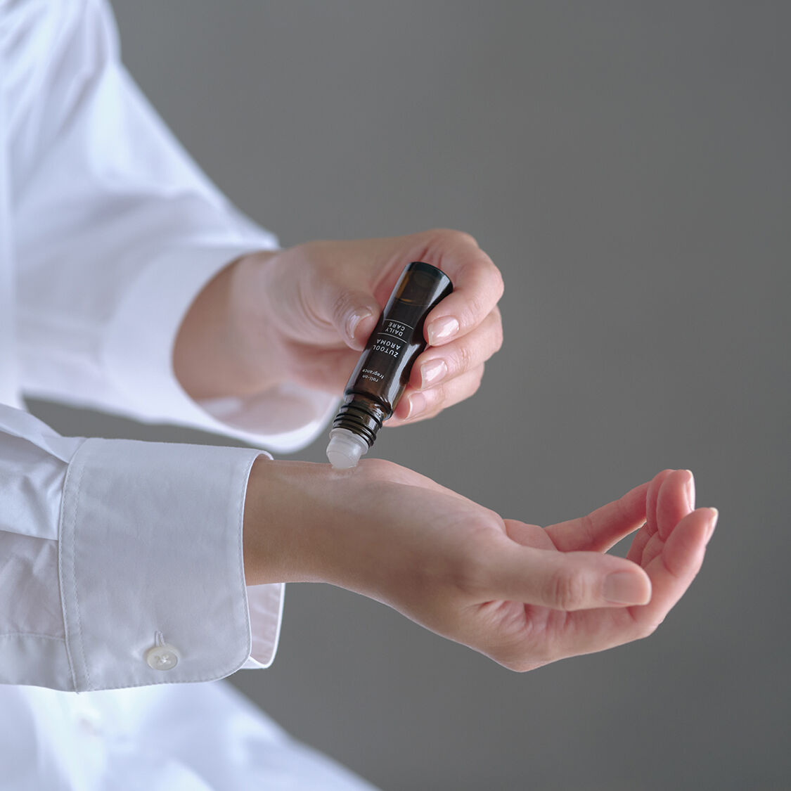 アットアロマ「ロールオンフレグランス　ZUTOOL DAILY CARE 10mL 」|アロマ・ルームフレグランス|