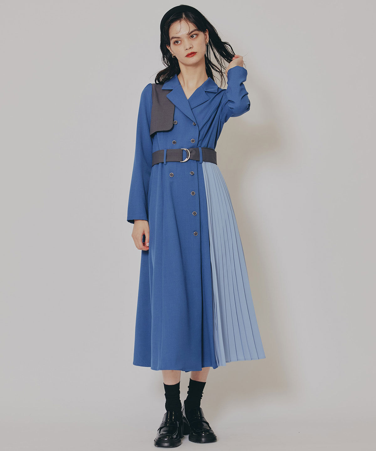 REDYAZEL「バイカラープリーツトレンチワンピース」|ワンピース|