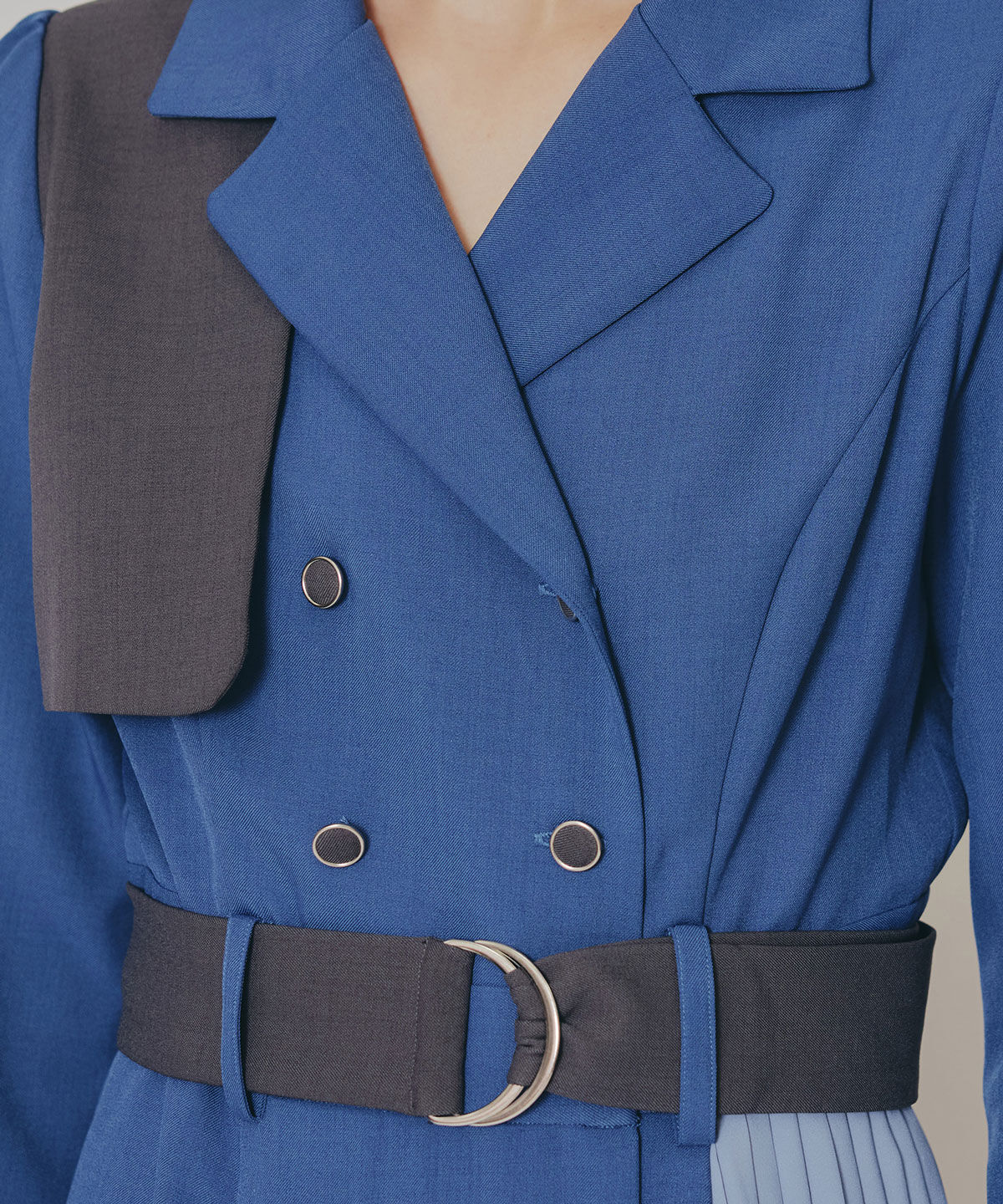 REDYAZEL「バイカラープリーツトレンチワンピース」|ワンピース|