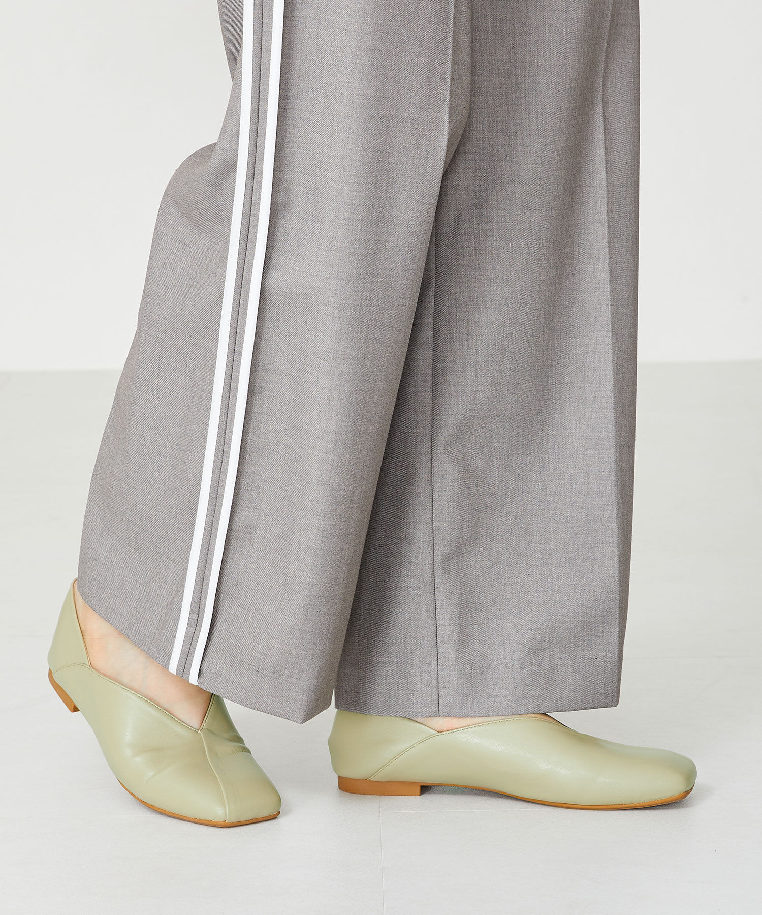 ORiental TRaffic「【アウトレット価格】スクエアトゥバブーシュ/R-3211 パンプス バブーシュ 柔らかい 人気 トレンド」|パンプス|