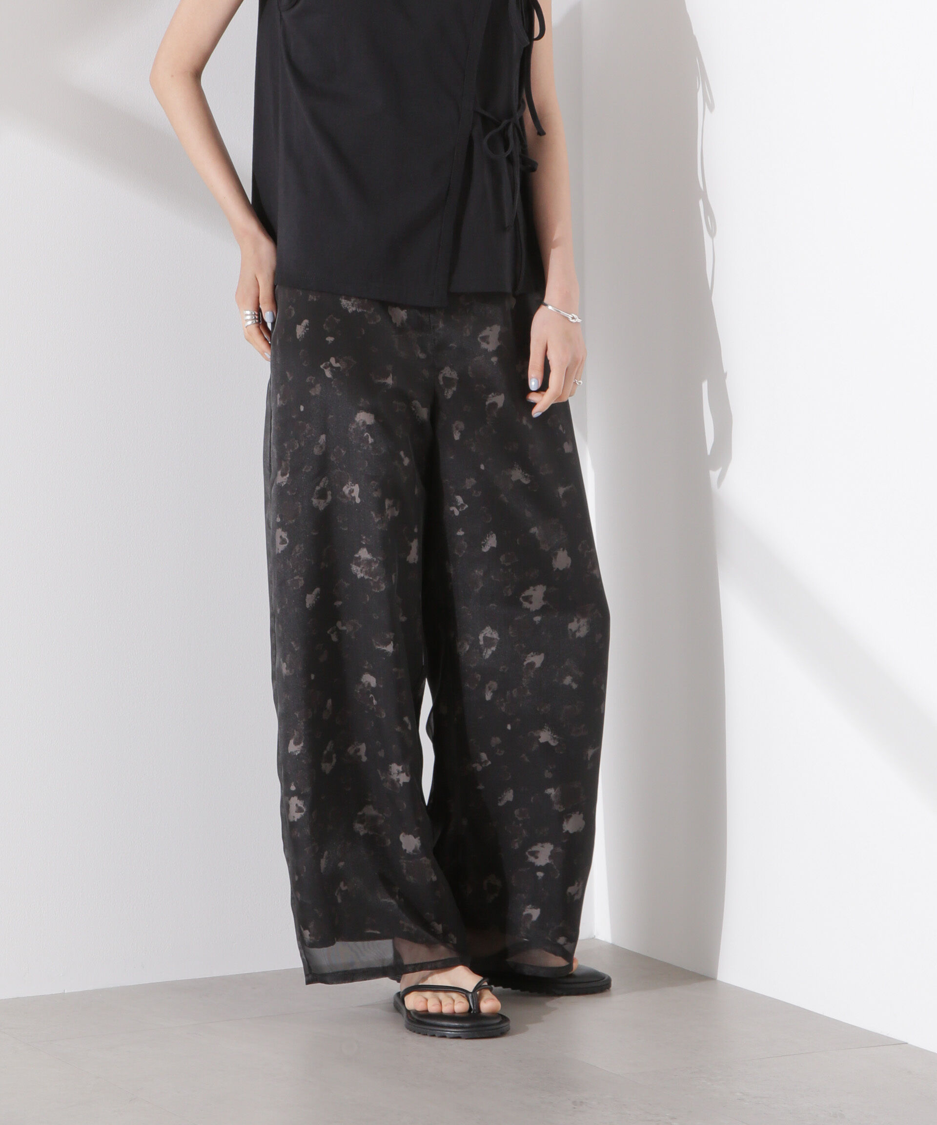 nano･universe「シアーオーガンジーコンビプリントパンツ」|チノ|