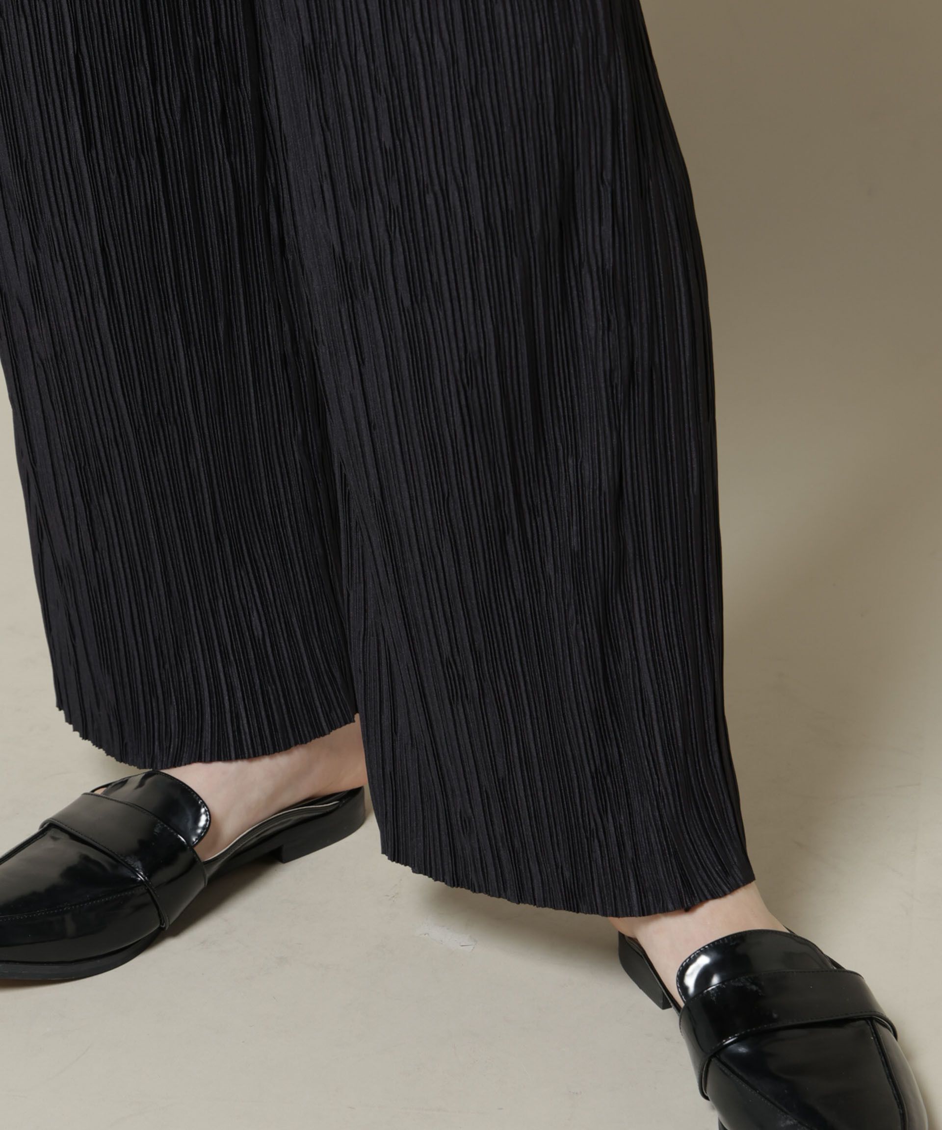 nano･universe「ランダムプリーツカットセミワイドパンツ(セットアップ可)」|チノ|