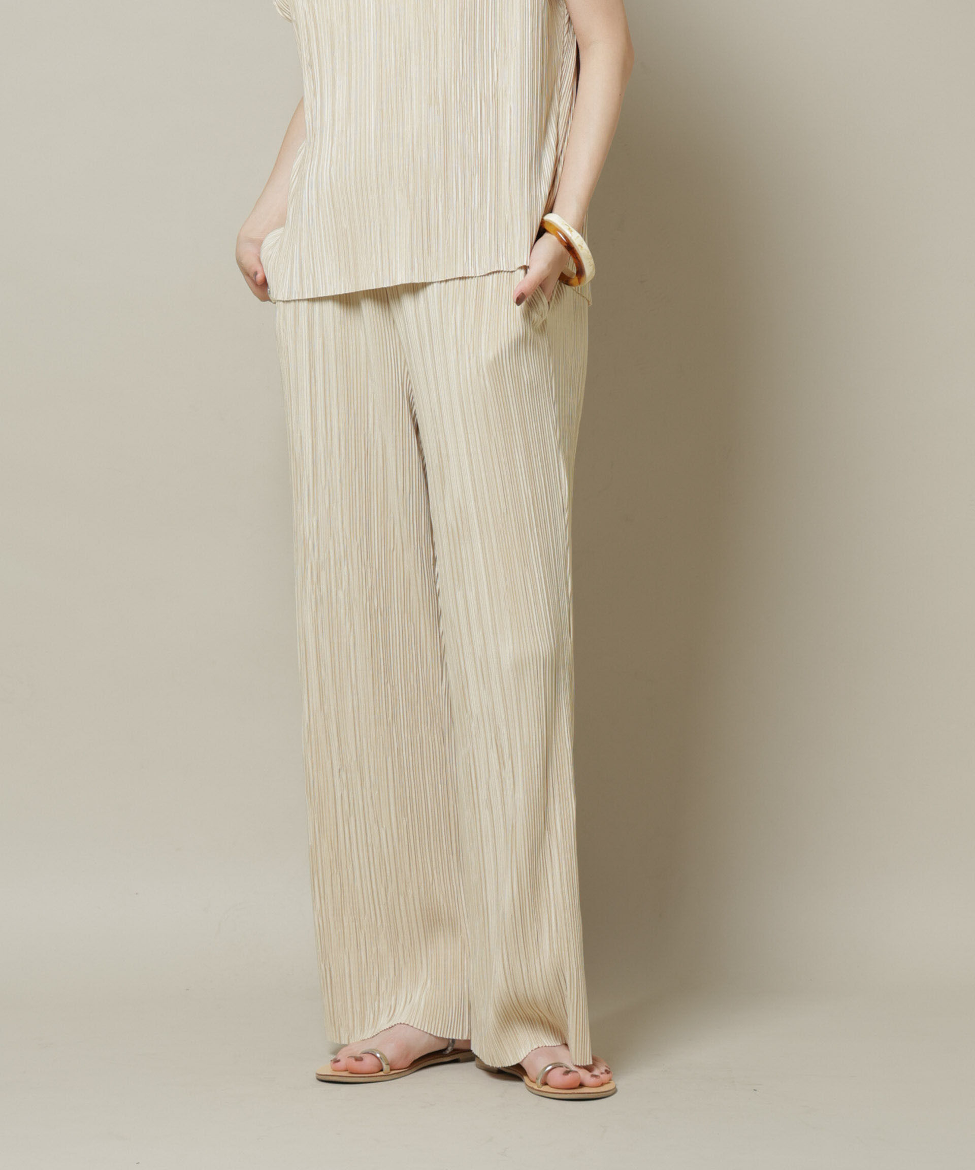 nano･universe「ランダムプリーツカットセミワイドパンツ(セットアップ可)」|チノ|