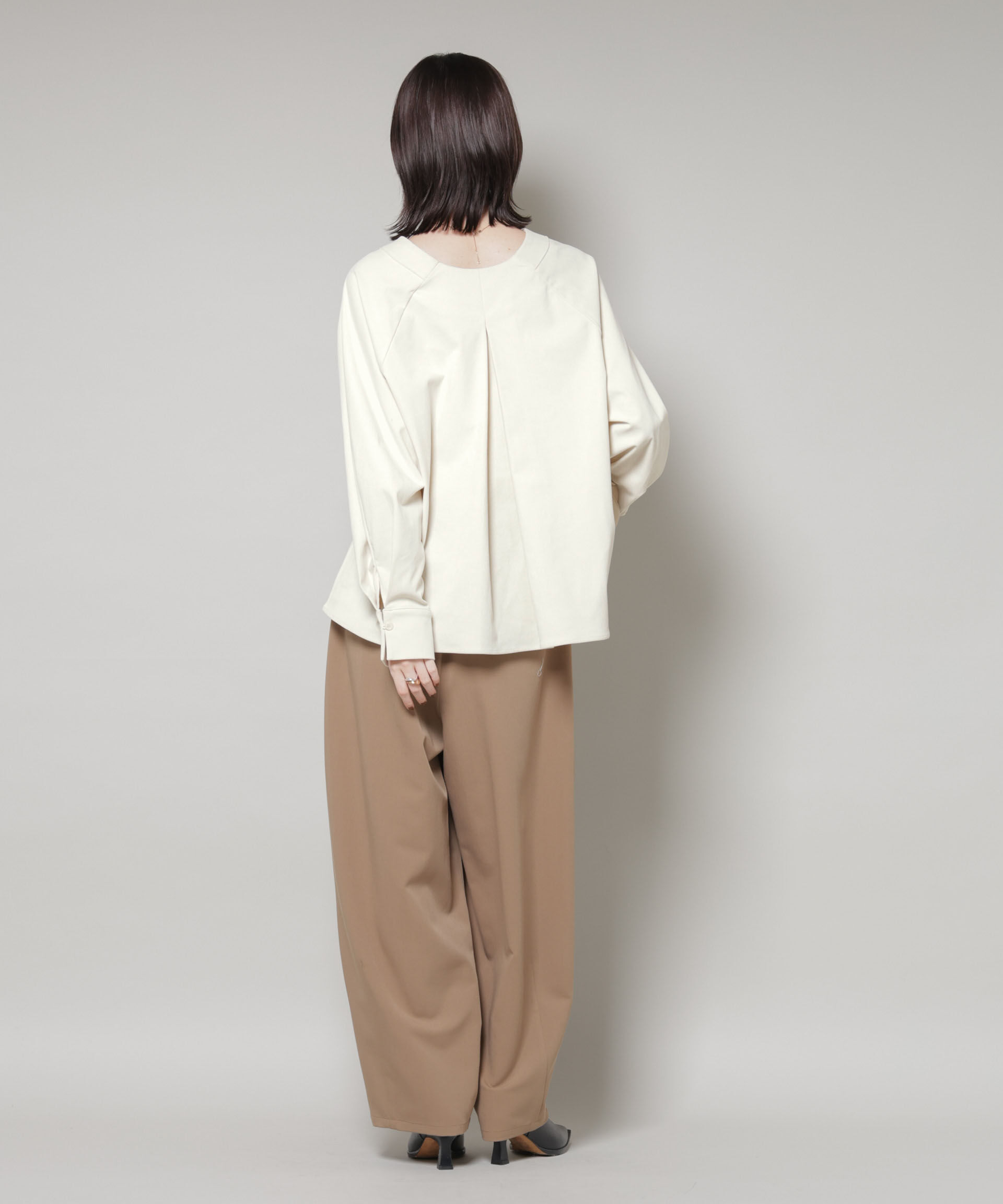 nano･universe「ストレッチ起毛スキッパープルオーバーブラウス(セットアップ可)」|シャツ・ブラウス|