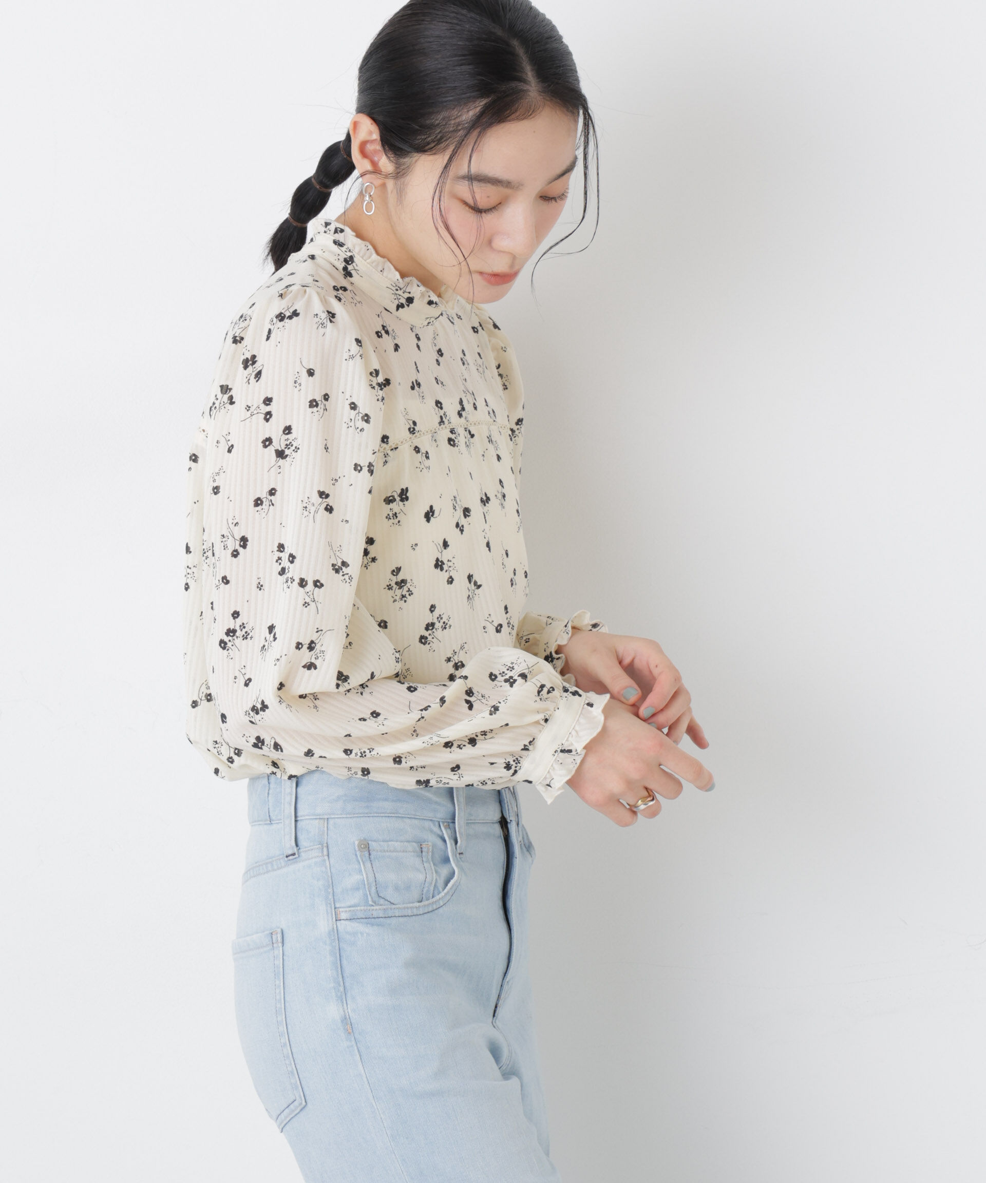 nano･universe「フラワープリントスタンドフリルブラウス(セットアップ可)」|シャツ・ブラウス|