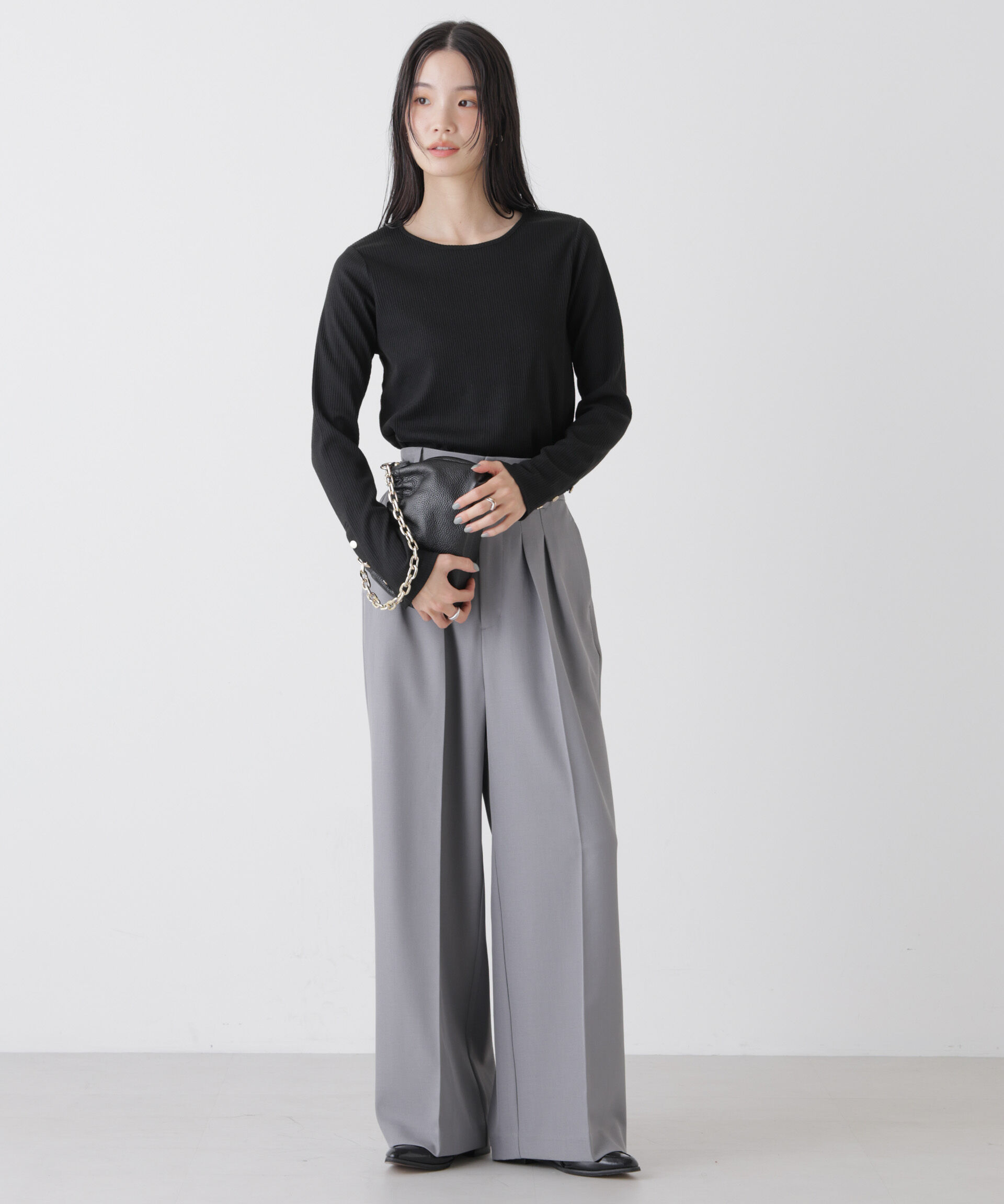 nano･universe「ハイウエストツータックワイドパンツ」|チノ|