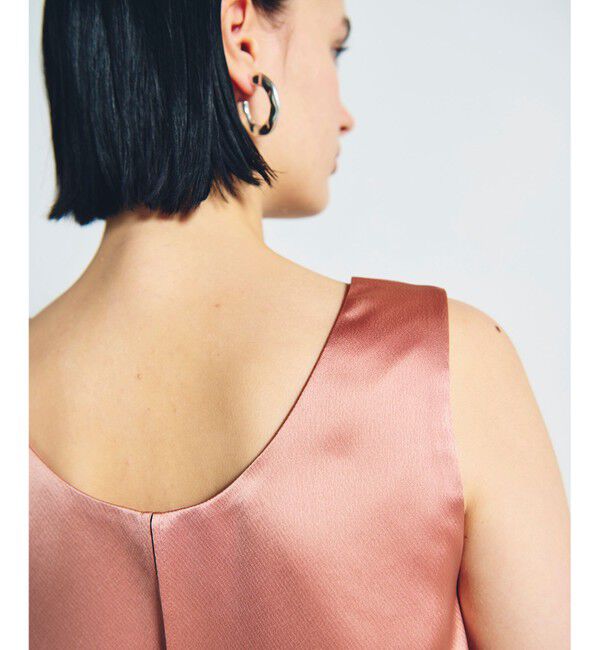 Grace Class「バックコンシャスサテンノースリーブ」|シャツ・ブラウス|