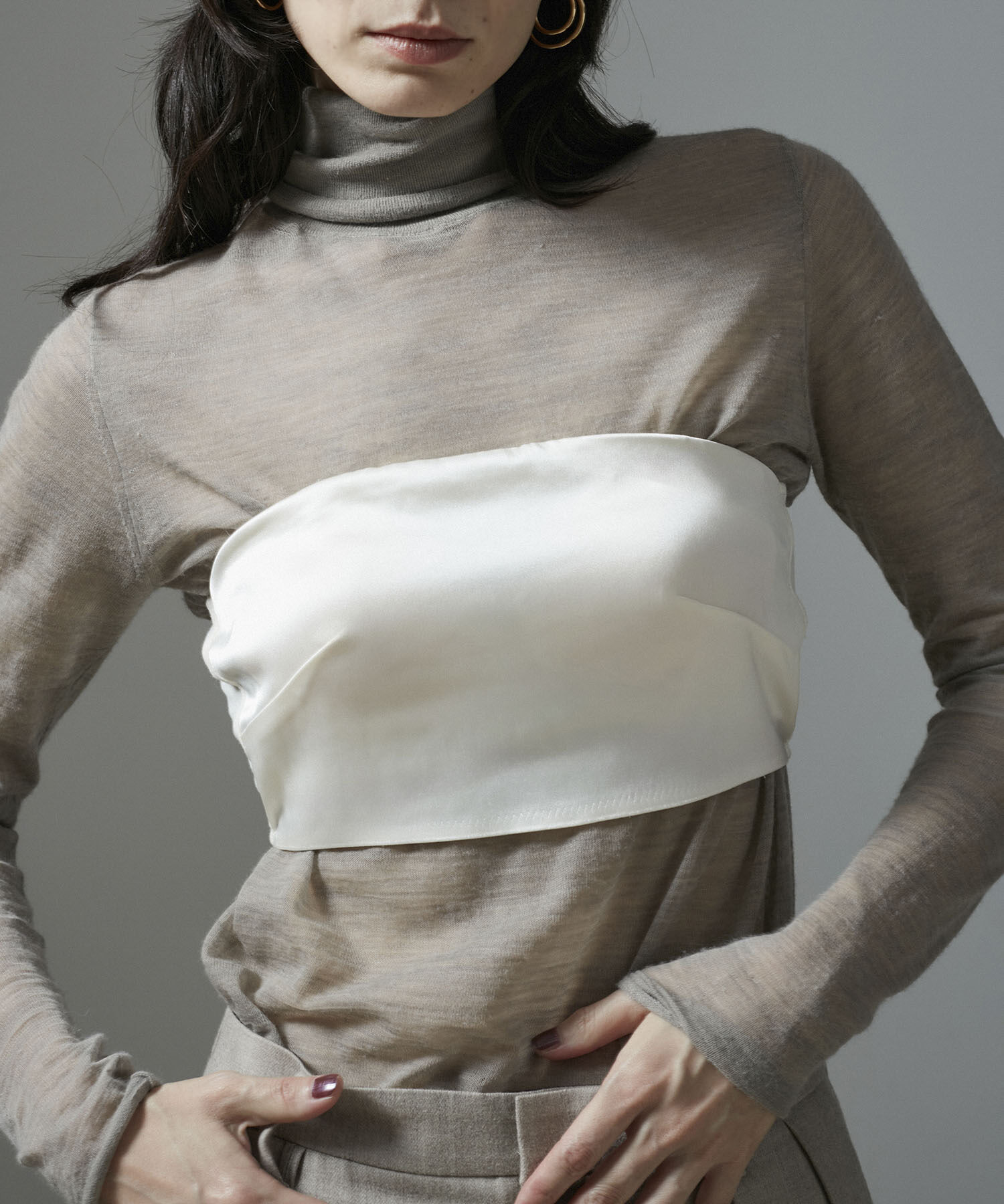 SALON adam et rope'「アセテートサテンベアトップ」|チューブトップ|オフホワイト(15)