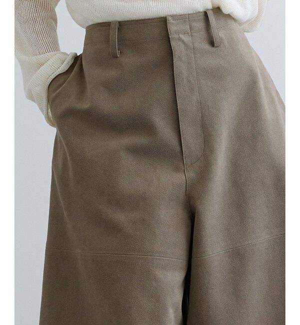 SALON adam et rope'「ウルトラスエードハーフパンツ / Ultrasuede(R)」|チノ|