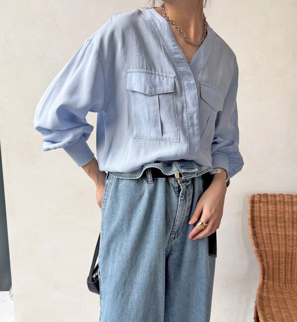  「【WEB限定】ノーカラーブルゾンライクシャツ」|シャツ・ブラウス|サックスブルー