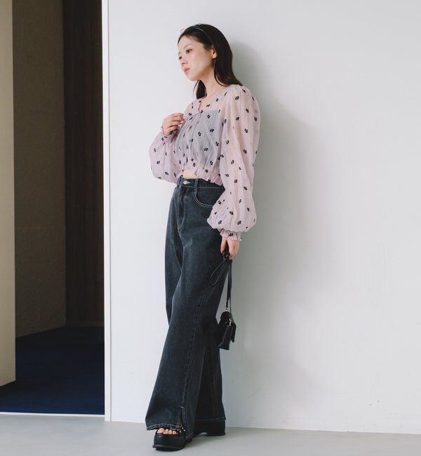  「【4色展開】フラワーステッチブラウス」|シャツ・ブラウス|