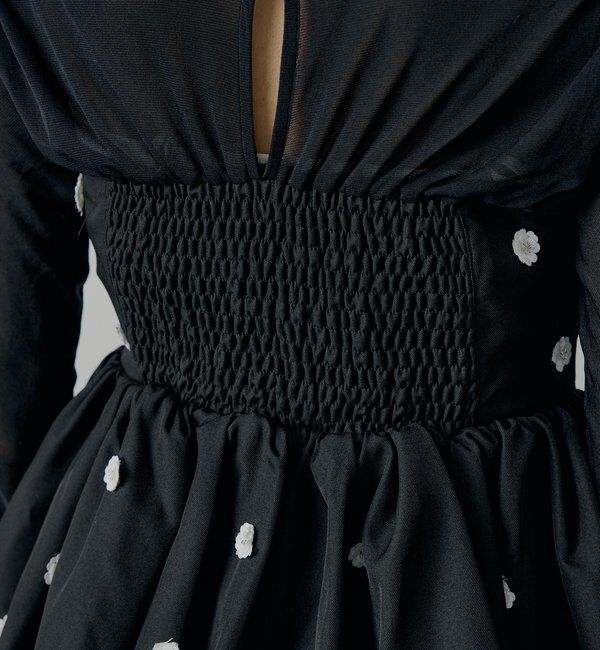  「【SALON by Chico】ドッキングバルーンペプラムフラワーブラウス」|シャツ・ブラウス|