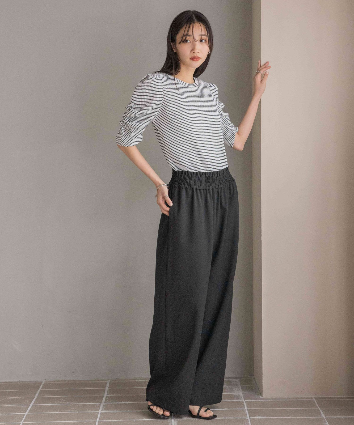 LOWRYS FARM「ギャザーワイドイージーパンツ」|チノ|