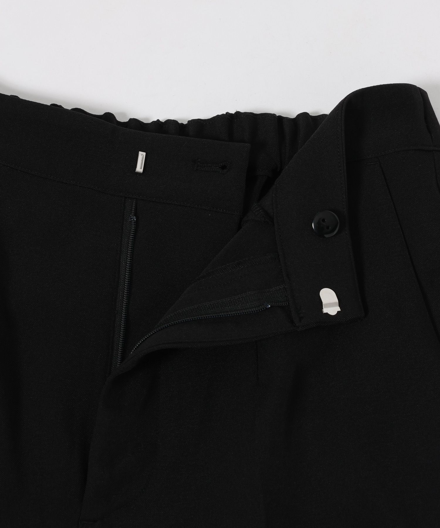 LOWRYS FARM「センタープレスフレアパンツ」|チノ|