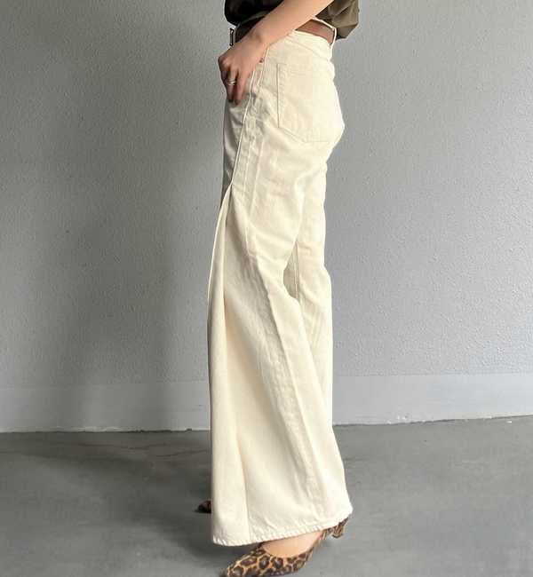 A_「【メルローズ50周年限定】【KURO別注】ホワイトデニムフレアパンツ」|デニム|