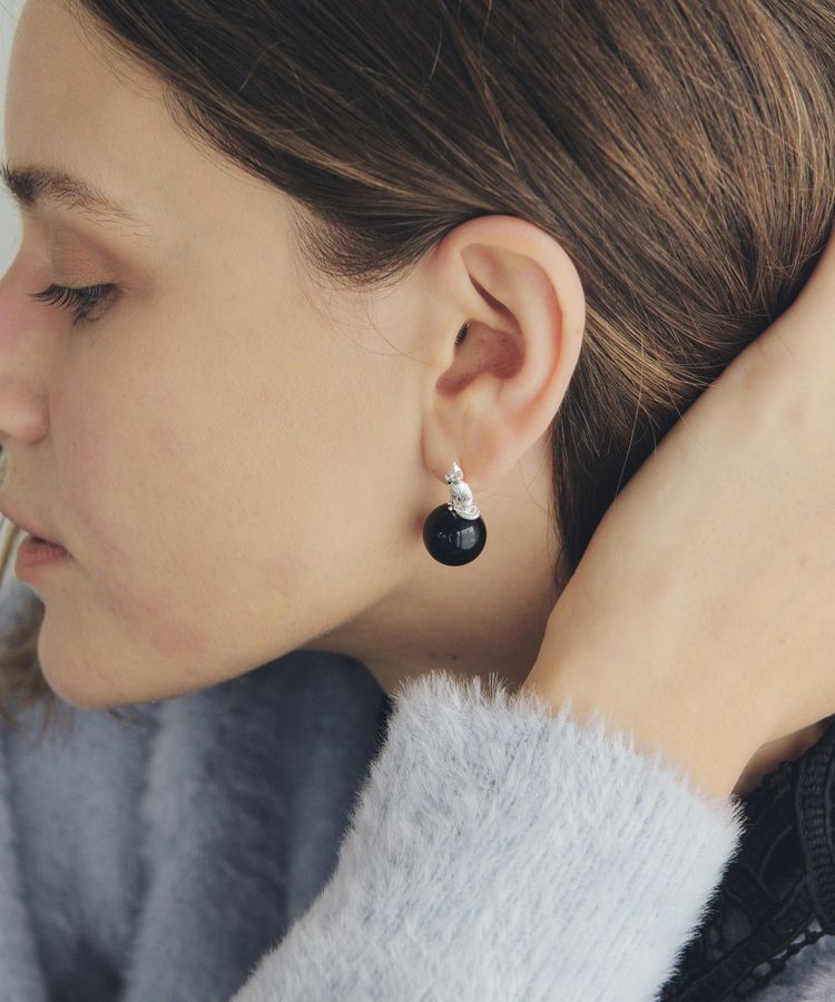 YECCA VECCA「パールキャットピアス」|ピアス|