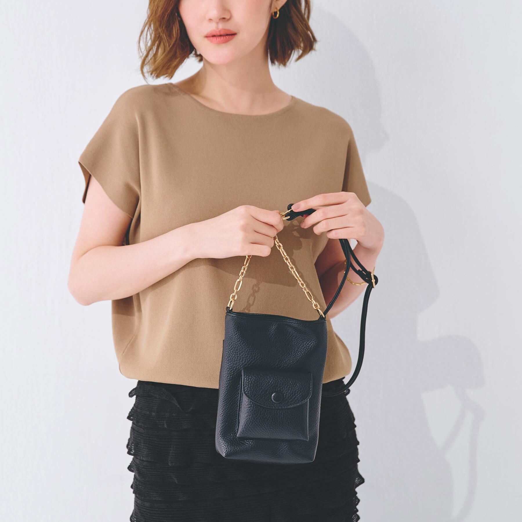 grove「クルミポケットサイドチェーンミニショルダー」|ショルダー・メッセンジャー|ブラック(019)