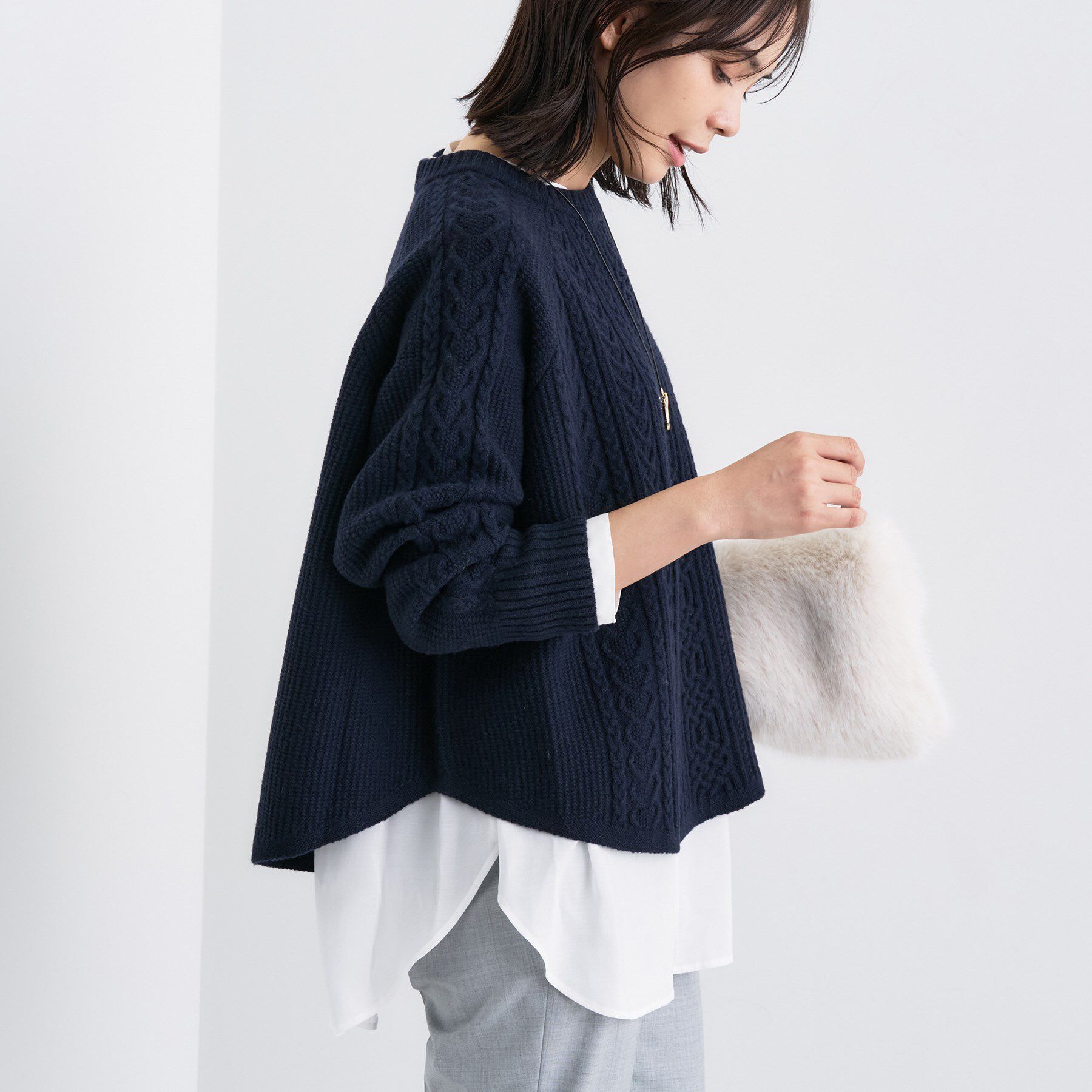 INDIVI「【洗える】ケーブルデザイン ラウンドヘムニット」|ニット・セーター|